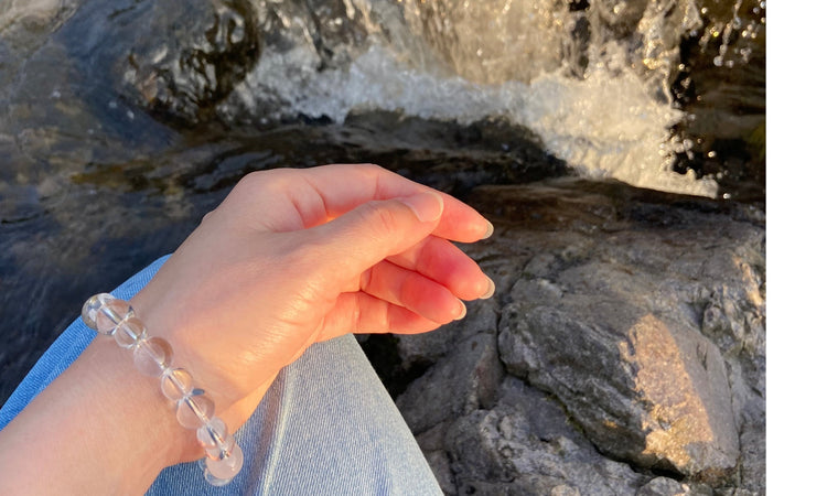 Qingji healing crystal bracelet – White Snowflake Phantom Quartz, Clear Quartz & Gold Rutilated Quartz – handcrafted by Jo's Art Jewelry