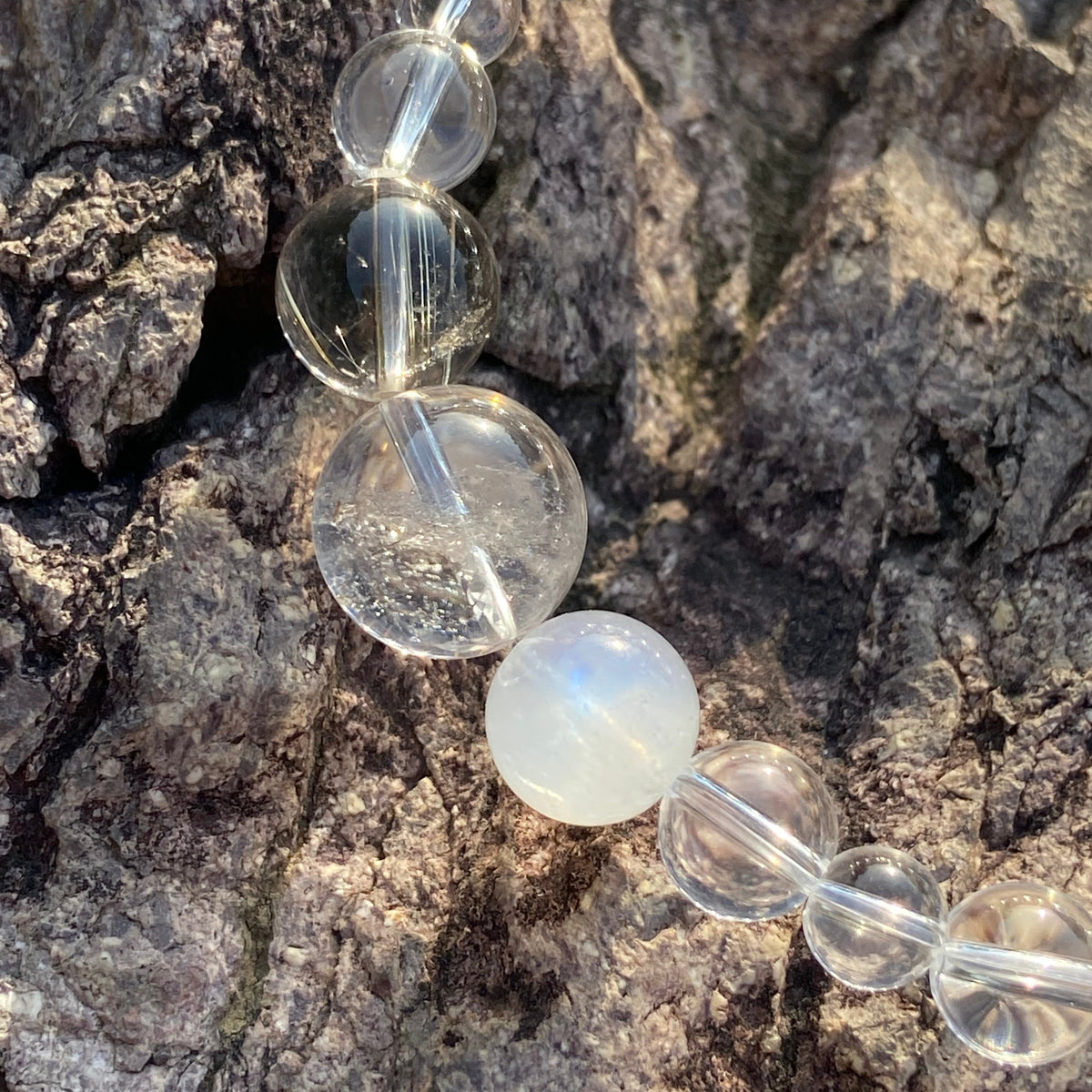 Healing Crystal Bracelet | Wisdom in the Valley | Yunqi · Wearable Poetic Art | Jo's Art Jewelry